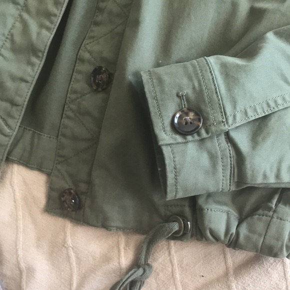 LIKE NEW Banana Republic Utility jacket - Picture 4 of 6